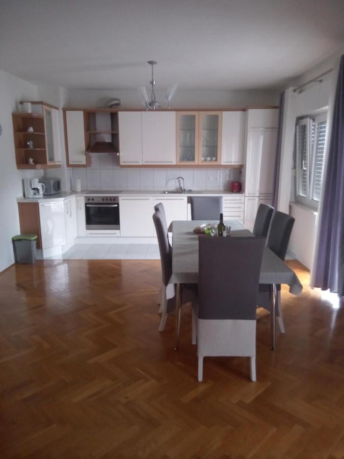 Apartman Teklic Каштела Екстер'єр фото