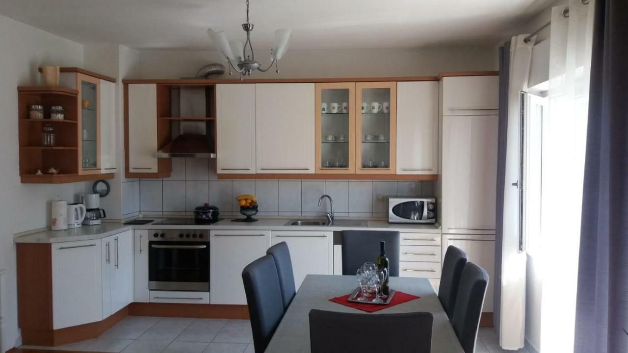Apartman Teklic Каштела Екстер'єр фото